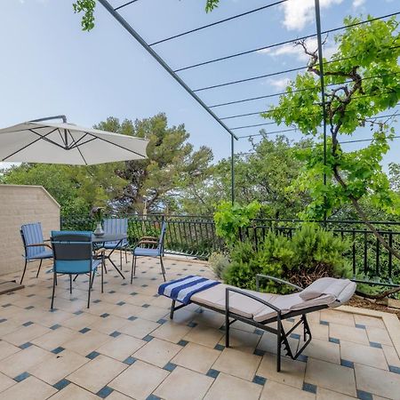 Apartmani Mirta Omis Exterior photo
