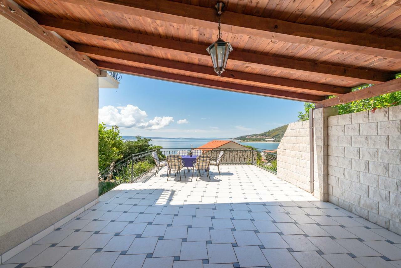 Apartmani Mirta Omis Exterior photo
